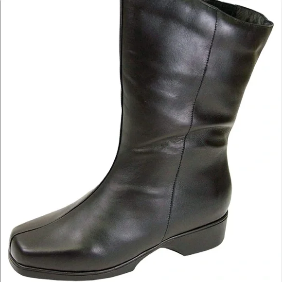 PEERAGE Simone Wide Width Leather Black Boot Size 7.5 Wide Width - Picture 4 of 13